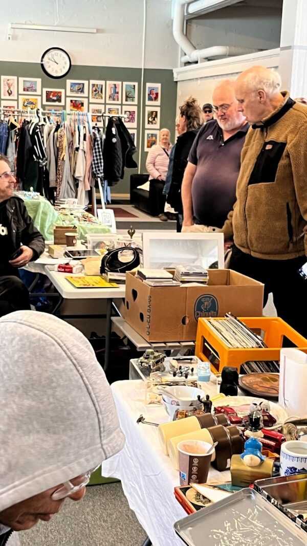 Loppmarknad Vecka 18 3/4 Maj - Bild 2